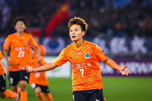亞冠決戰(zhàn)末刻點球定勝！王霜果斷出擊！