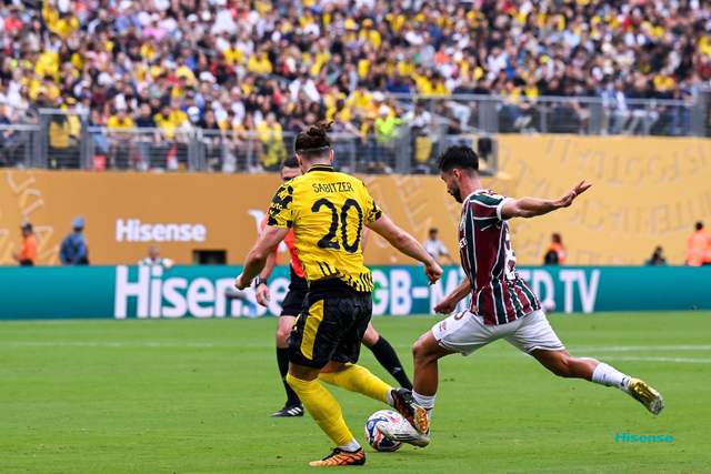 球迷狂熱，0-0激戰(zhàn)！調(diào)侃弟媳父心。