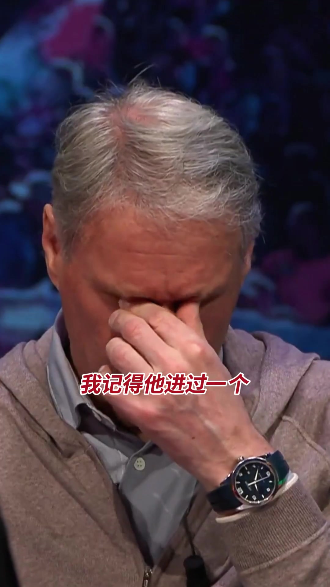 梅西最漂亮的進(jìn)球范巴斯滕這球與馬拉多納那個不相上下