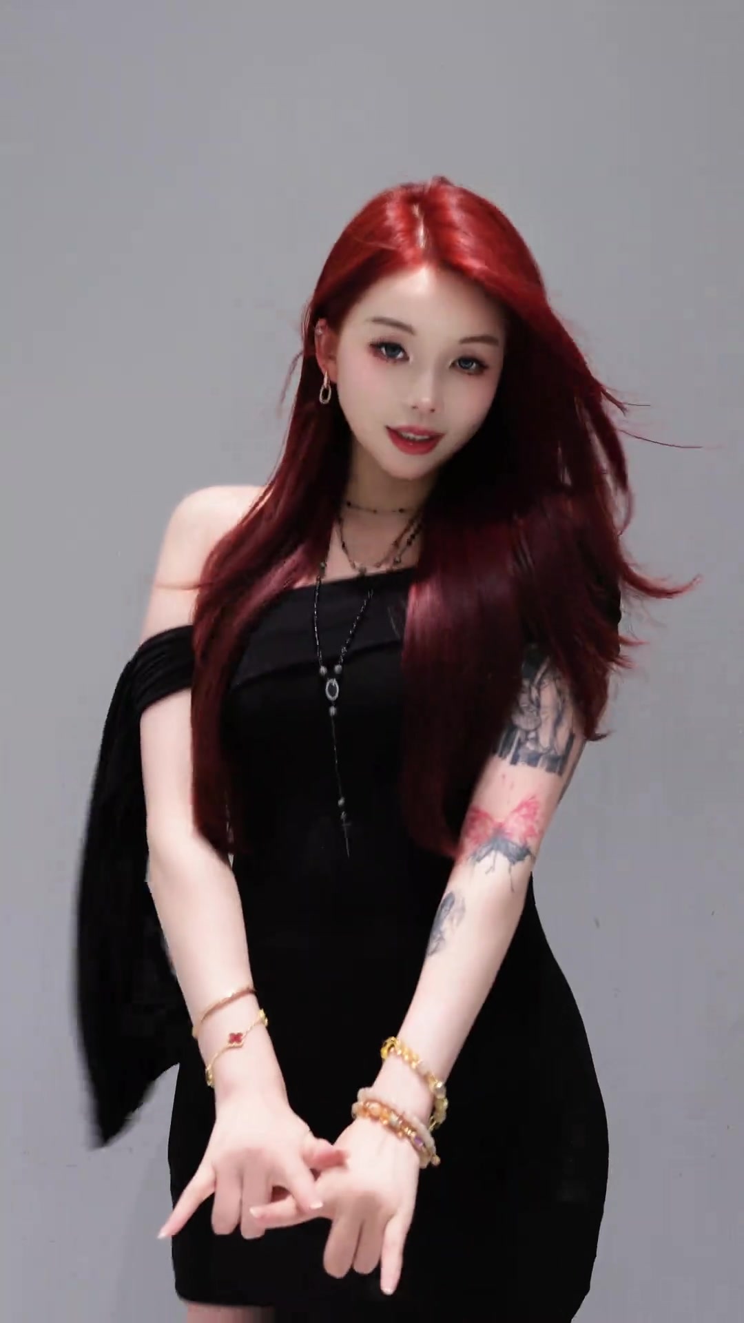 迷人啊美女主播小太陽的變裝視頻乖 永遠(yuǎn)臣服于姐姐 好嗎