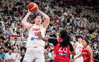 女籃大勝后遇困境，張子宇效率低，宮魯鳴需反思。