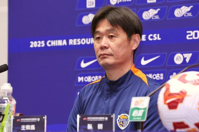 記者：青島海?；蜃饨鑳蓢?guó)足新星，參與亞洲杯4戰(zhàn)。