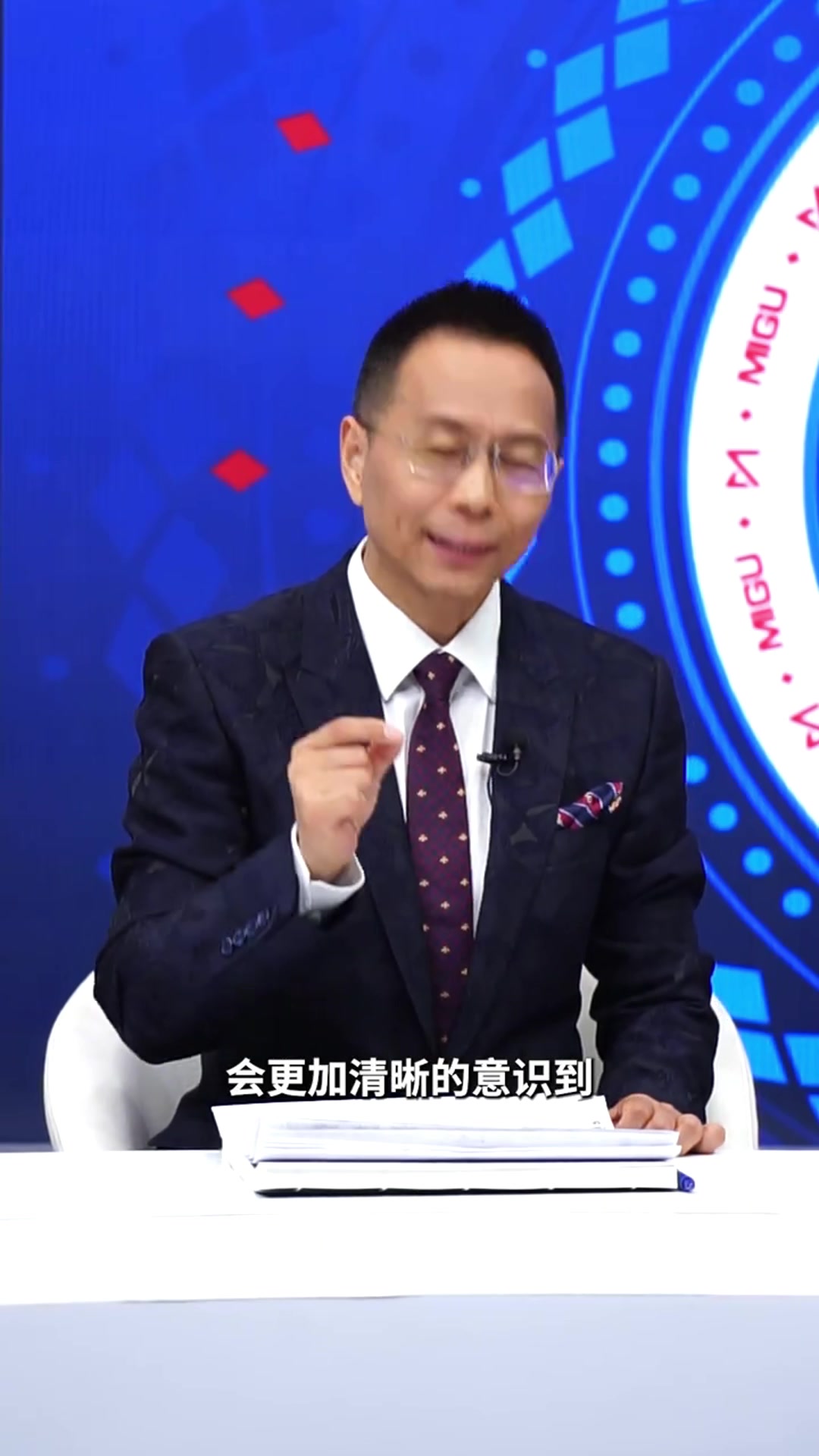 詹俊通過這次社區(qū)盾的失利利物浦補(bǔ)強(qiáng)中衛(wèi)迫在眉睫